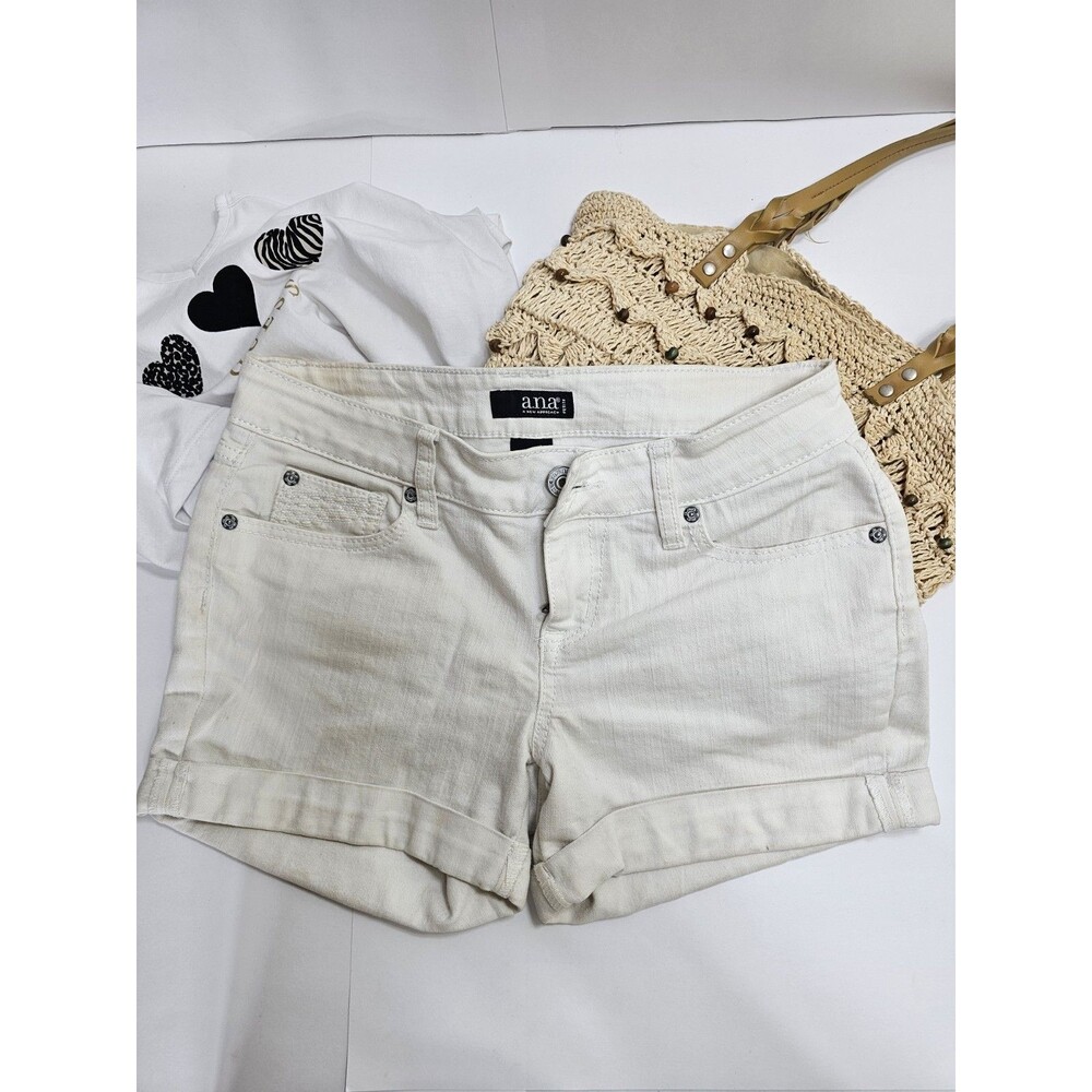 a.n.a. a new approach Womens Mid-Rise Shorts Size 6 Petite